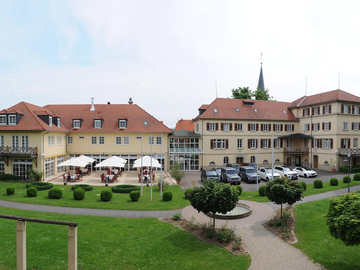 Schlosshotel Neckarbischofsheim Екстер'єр фото