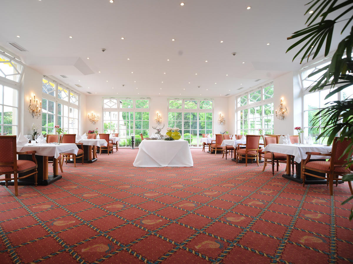 Schlosshotel Neckarbischofsheim Екстер'єр фото
